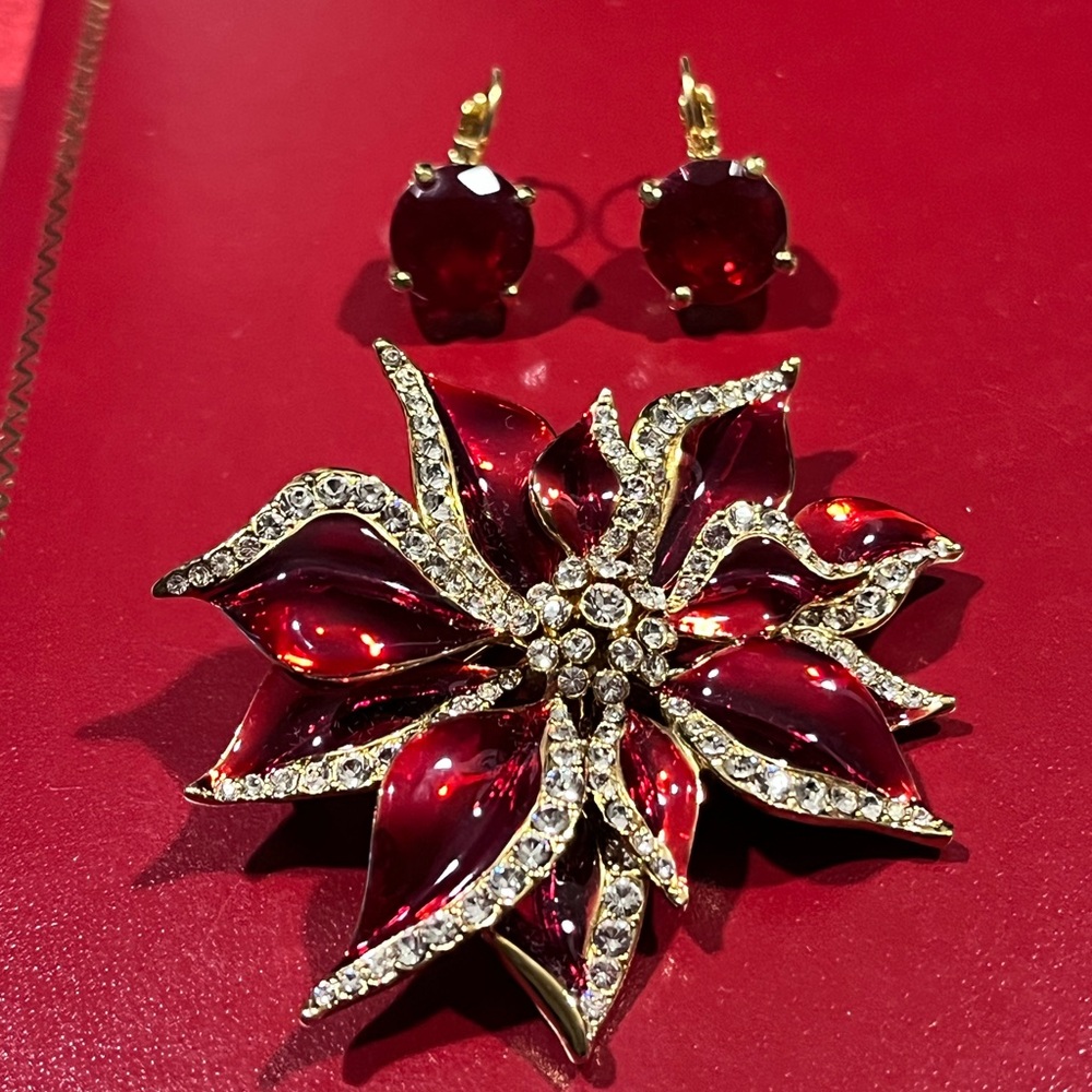 PRE-LOVED POINSETTIA RED & CLEAR CRYSTAL BROOCH WITH LARGE RED & GOLD EARRINGS